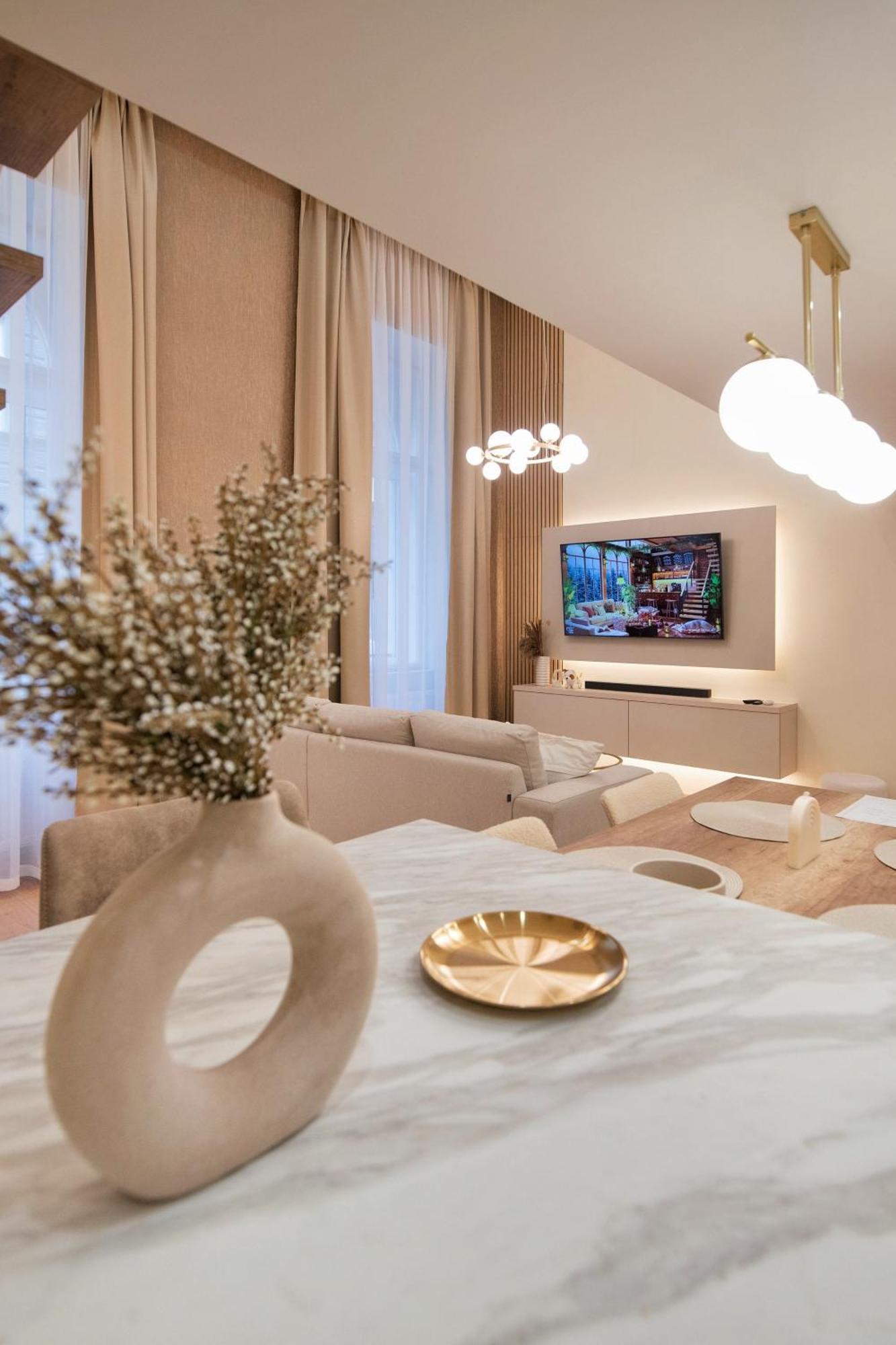 Hubner Apartment Budapest Eksteriør bilde