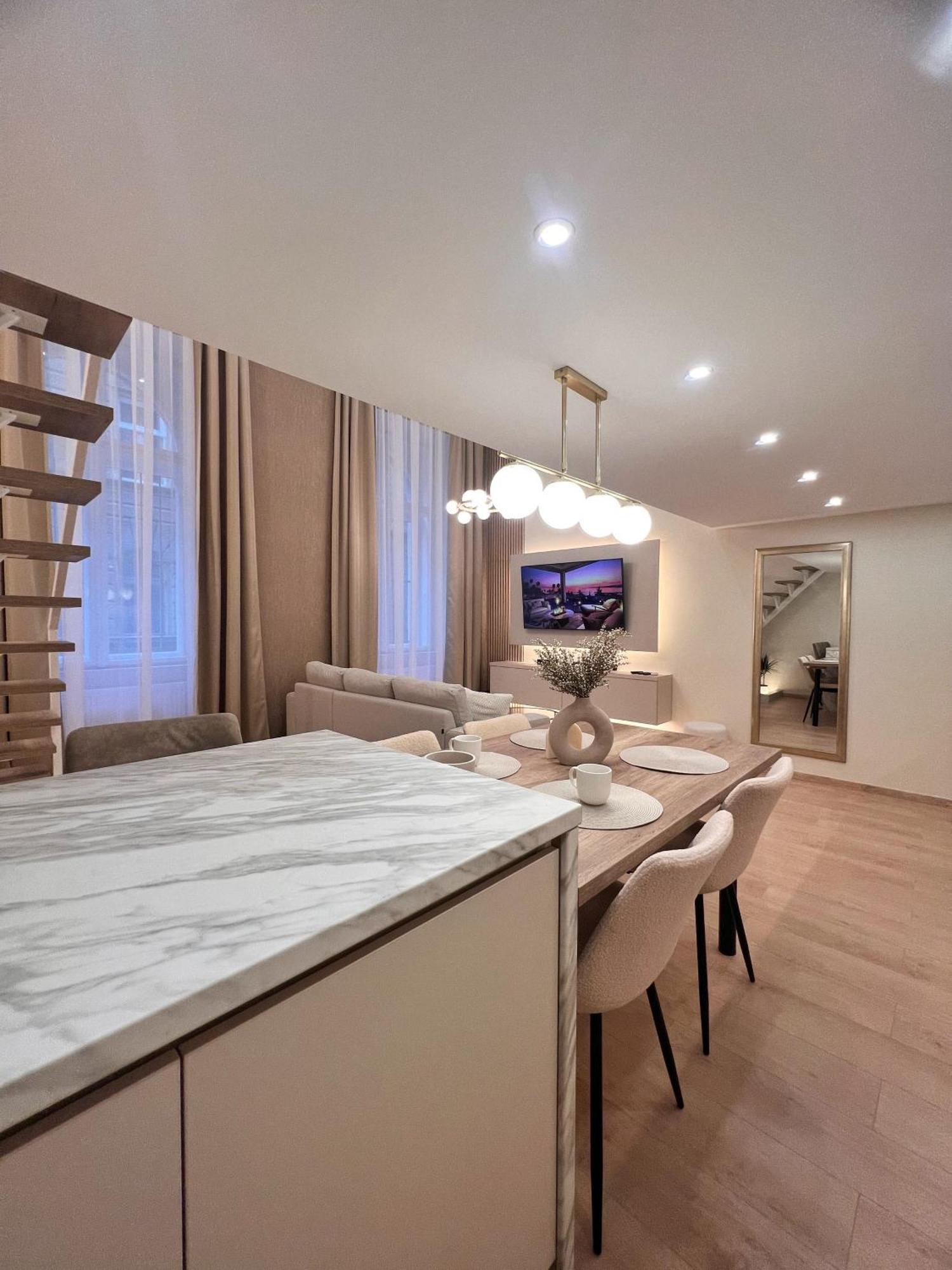 Hubner Apartment Budapest Eksteriør bilde
