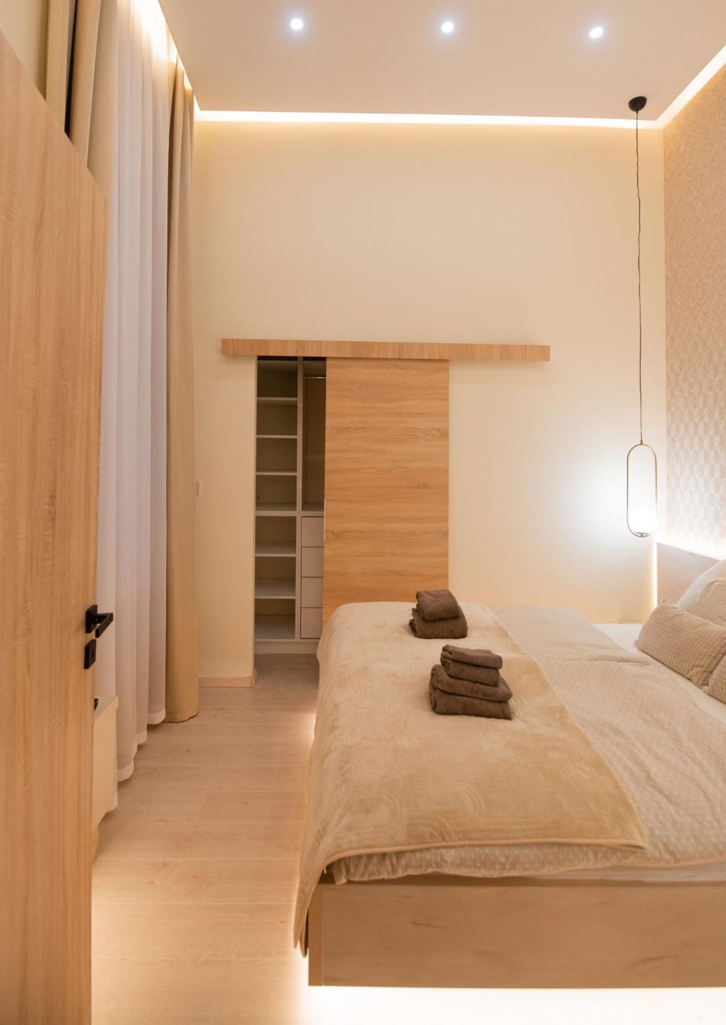 Hubner Apartment Budapest Eksteriør bilde